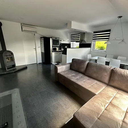 Apartment And Spes Mislinja